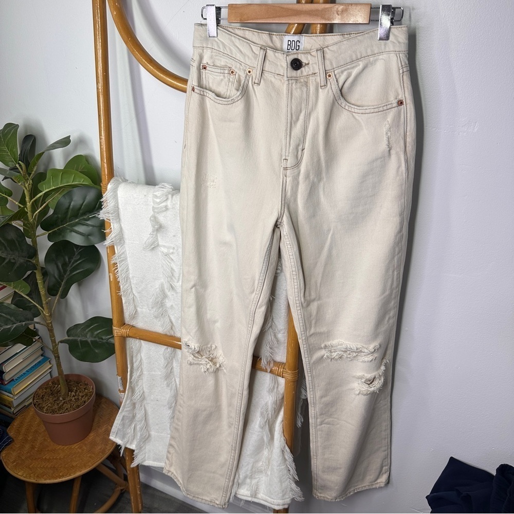 Urban Outfitters BDG Cream Straight Distressed Pants sz 27